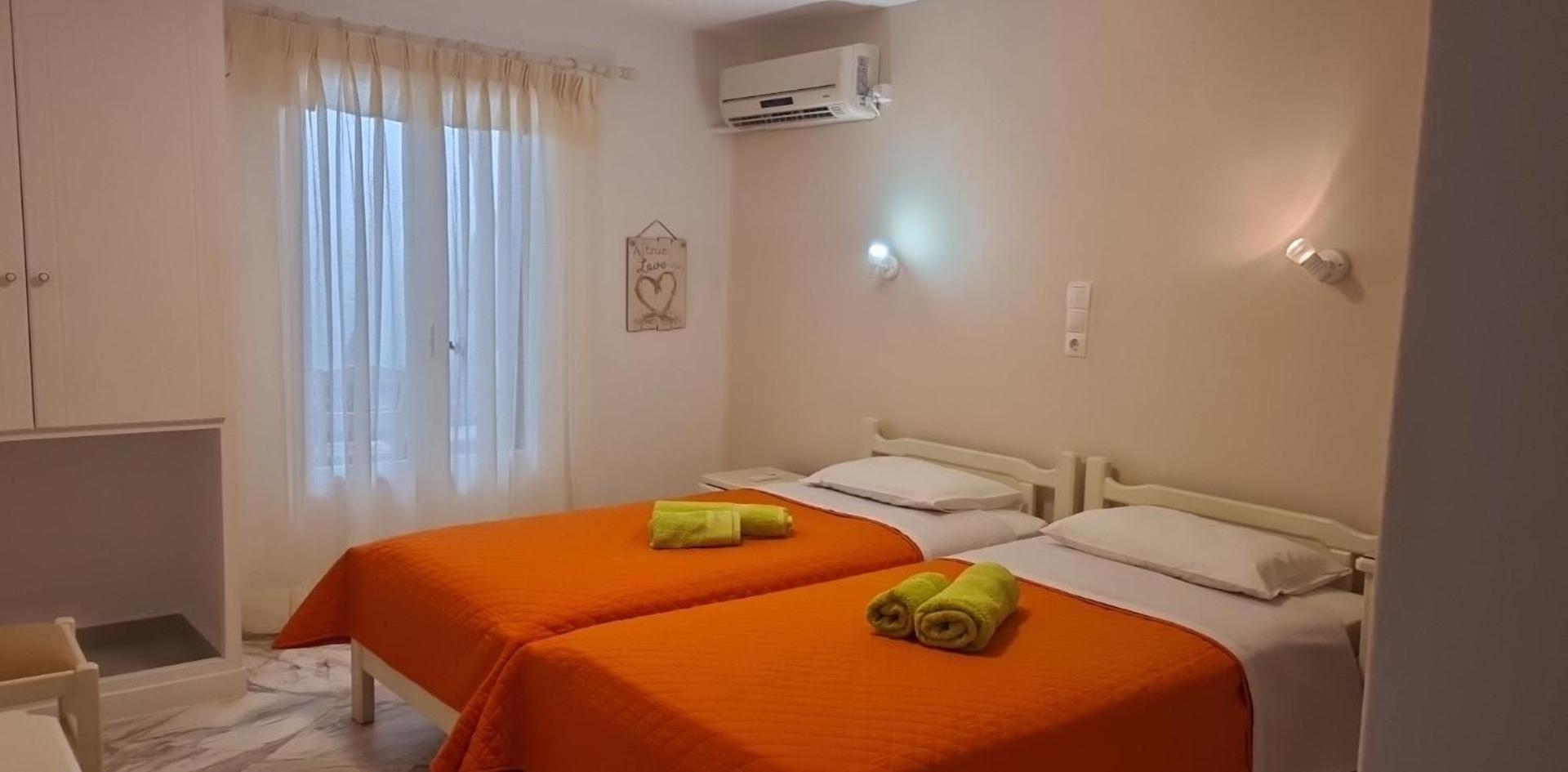 Irene Rooms Naousa Parou Екстериор снимка